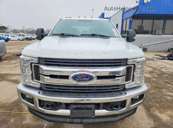 1FT7W2B64JEB74684 2018 FORD F250 Белый Вид спереди