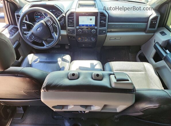 1FT7W2B67LEE74576 2020 FORD F250 Серый Вид панели приборов