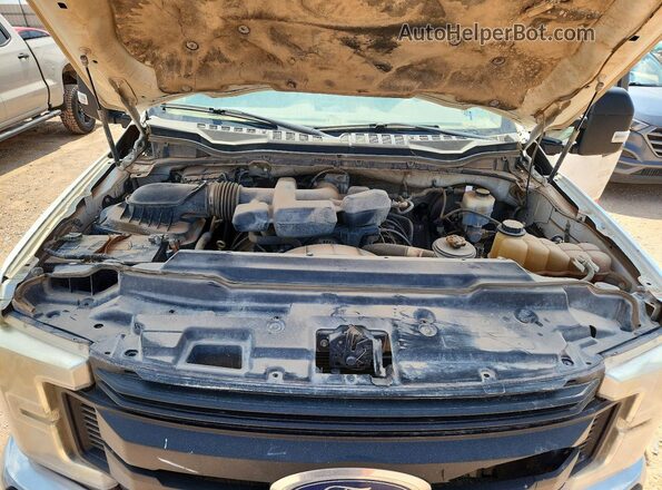 1FT7W2B6XHEE55673 2017 FORD F250 Белый Вид задней части салона