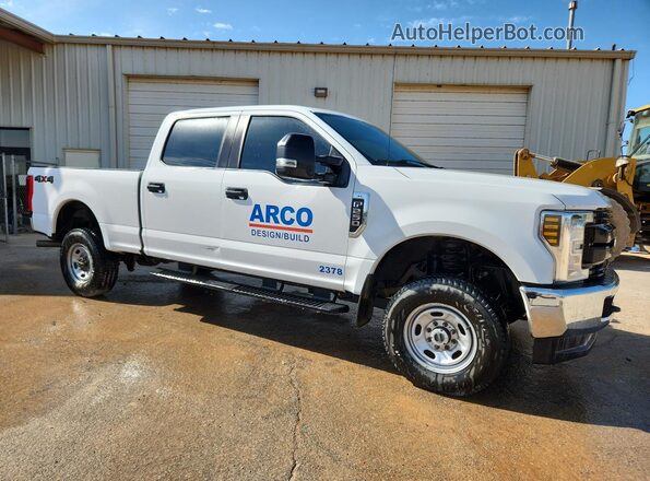 1FT7W2B6XJEB92378 2018 FORD F250 Белый 