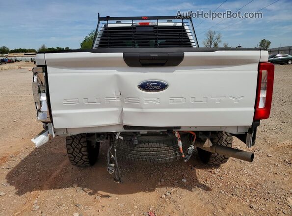 1FT7W2BA6TEC65933 2026 FORD F250 White Հետևի տեսք