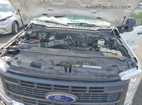 1FT7W2BA8RED47123 2024 FORD F250 Белый Вид задней части салона