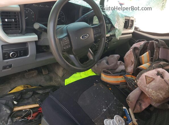 1FT7W2BA8RED47123 2024 FORD F250 Белый Вид панели приборов