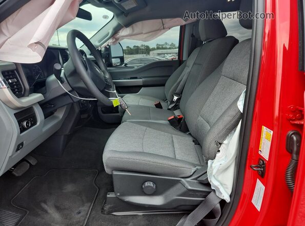1FT7W2BAXTED01784 2026 FORD F250 Red Вид салону спереду