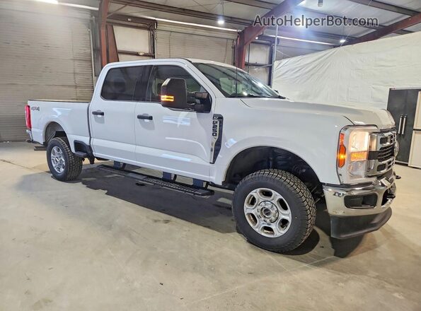 1FT7W2BN1SEC32680 2025 FORD F250 White Delantero derecho
