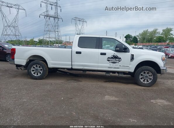 1FT7W2BT0NEE21355 2022 FORD F-250 Белый Вид задней части салона