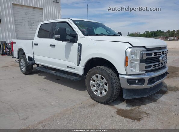 1FT7W2BT0REC72807 2024 FORD F-250 Белый Передняя правая четверть