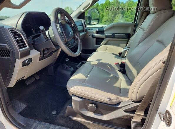 1FT7W2BT1HEE85005 2017 FORD F250 Белый Вид салона спереди