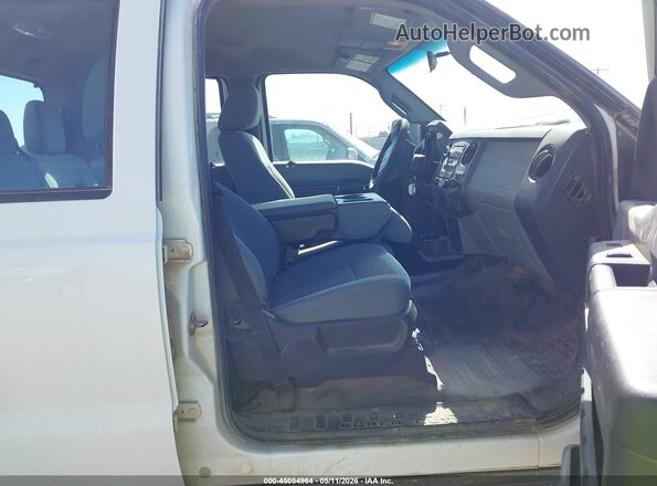 1FT7W2BT3GED47013 2016 FORD F-250 Белый Вид салона спереди