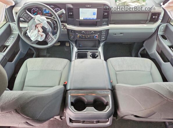 1FT7W2BT3SEC60057 2025 FORD F250 Белый Вид панели приборов