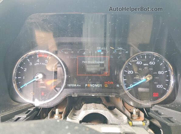 1FT7W2BT4JEC06264 2018 FORD F250 Red Вид щитка приладів