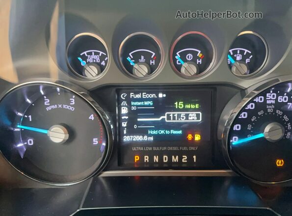 1FT7W2BT6GEB02576 2016 FORD F250 Бордовый Вид панели приборов