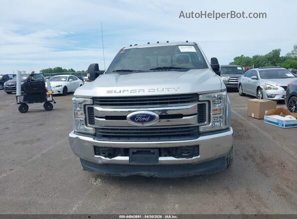 1FT7W2BT8JEC04601 2018 FORD F-250 Gray Vista del cuadro de instrumentos