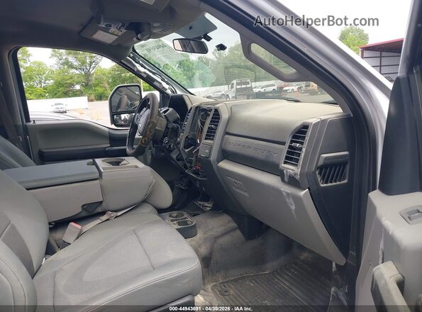 1FT7W2BT8JEC04601 2018 FORD F-250 Gray Vista interior delantera