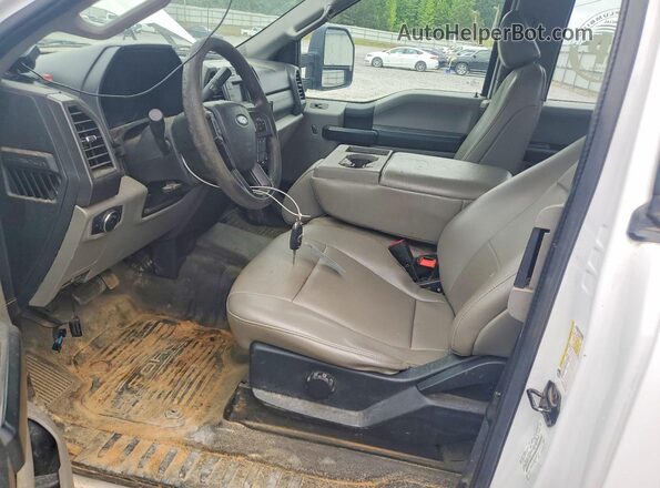 1FT7X2A66MEC29560 2021 FORD F-250 Белый Вид салона спереди