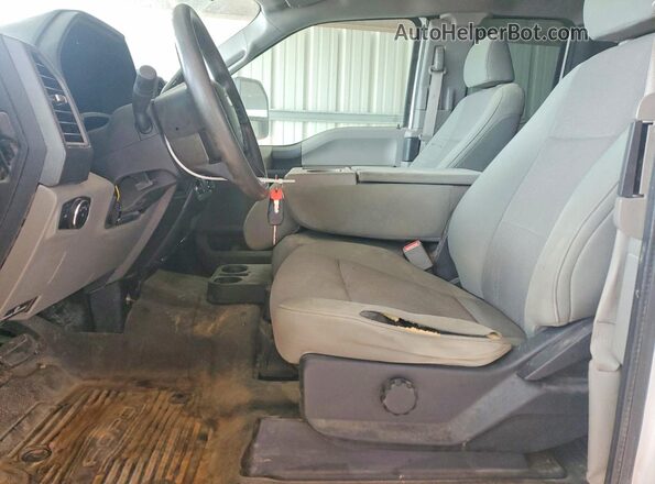 1FT7X2B64HEE84390 2017 FORD F250 White Вид салону спереду