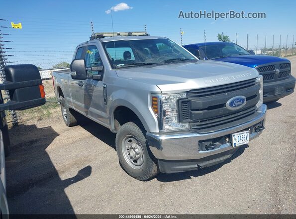 1FT7X2B67JEC22160 2018 FORD F-250 Silver Przód prawy
