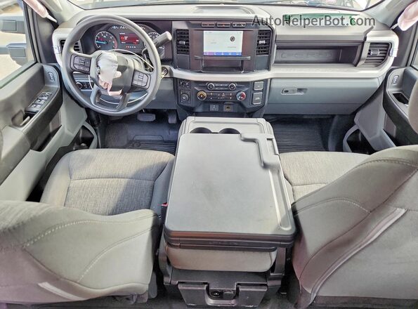 1FT7X2BAXREC11914 2024 FORD F250 White Dashboard view