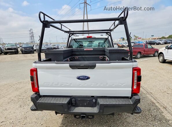 1FT7X2BAXREC11914 2024 FORD F250 White Rear view