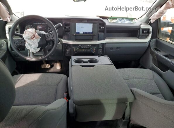 1FT8W2BA3SED52112 2025 FORD F250 Белый Вид панели приборов