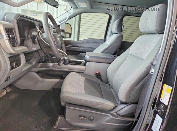 1FT8W2BN5PEC42284 2023 FORD F250 Черный Вид салона спереди