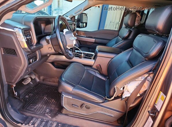 1FT8W2BT5PED70734 2023 FORD F250 Gray Vista interior delantera