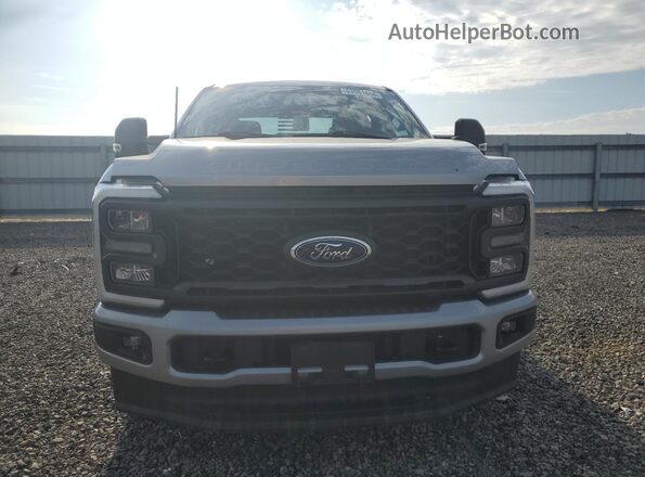 1FT8W2BT5REC45199 2024 FORD F250 Серебряный Вид спереди