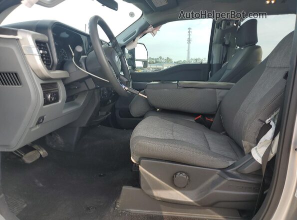 1FT8W2BT5REC45199 2024 FORD F250 Серебряный Вид салона спереди