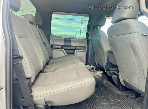 1FT8W3BT9LEC68806 2020 FORD F350 Silver Vista trasera