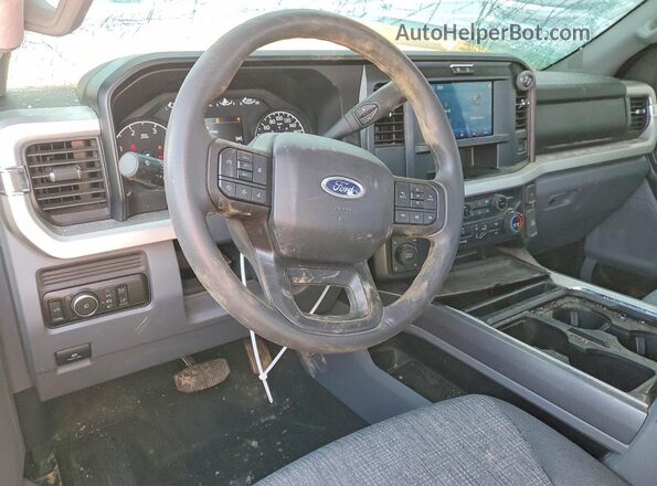 1FT8W3BTXSEC13232 2025 FORD F350 Серый Вид панели приборов