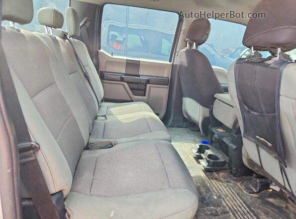 1FT8W3DT3LEE68304 2020 FORD F350 White Widok tylnych siedzeń