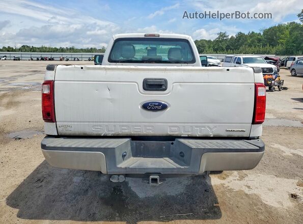 1FTBF2A63GEC06013 2016 FORD F250 White Widok z tyłu