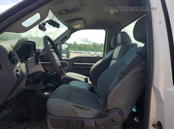1FTBF2A63GEC06013 2016 FORD F250 White Widok wnętrza z przodu