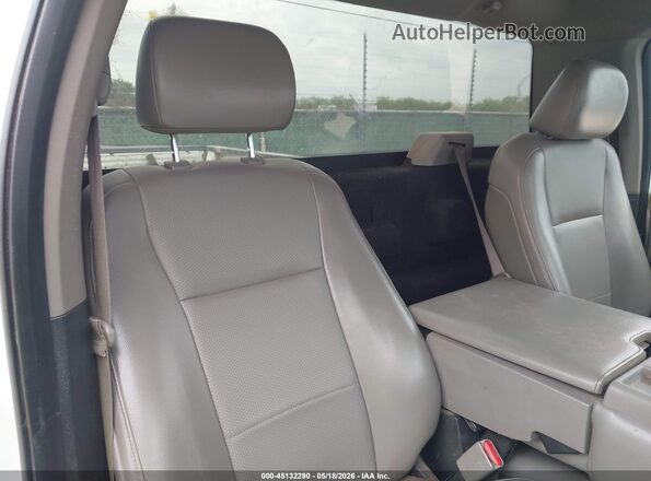 1FTBF2A69HEC65665 2017 FORD F-250 White Widok naklejki z numerem VIN