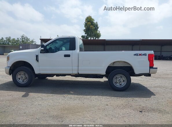1FTBF2B69JEC69932 2018 FORD F-250 Белый Панорамный вид салона 360°