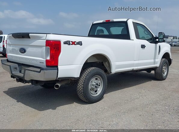 1FTBF2B69JEC69932 2018 FORD F-250 Белый Задняя правая четверть