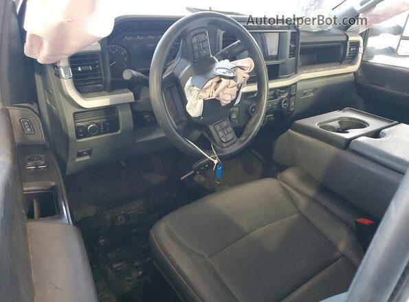 1FTBF2BA9PEC89997 2023 FORD F250 White Vista del salpicadero