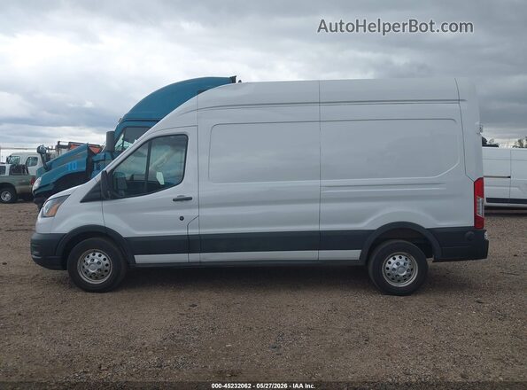 1FTBR2X86RKA73686 2024 FORD TRANSIT-250 White Vista interior de 360 grados