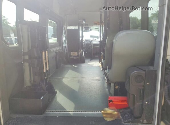 1FTBW2XM3HKB38837 2017 FORD TRANSIT White Widok wnętrza z tyłu