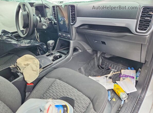 1FTER4BH8SLE76889 2025 FORD RANGER White Widok deski rozdzielczej