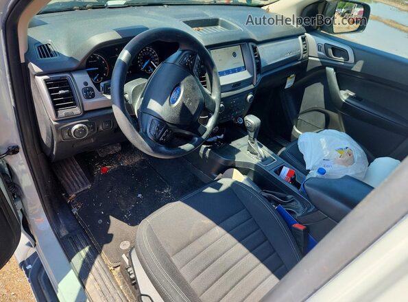 1FTER4EH4MLD64458 2021 FORD RANGER Gray Widok deski rozdzielczej