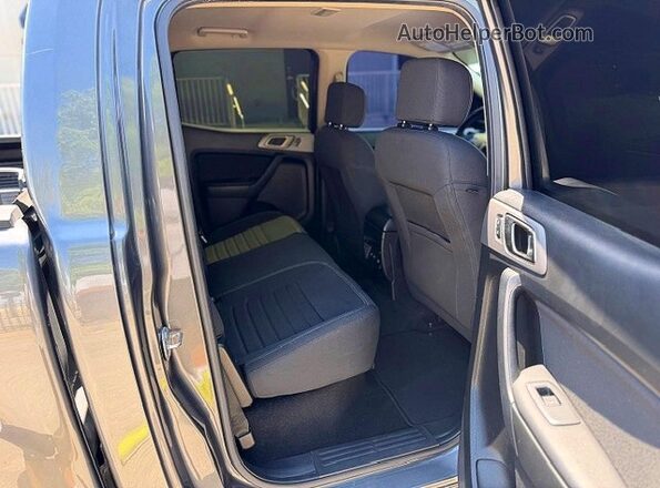 1FTER4FH3PLE15046 2023 FORD RANGER Gray Widok wnętrza z tyłu