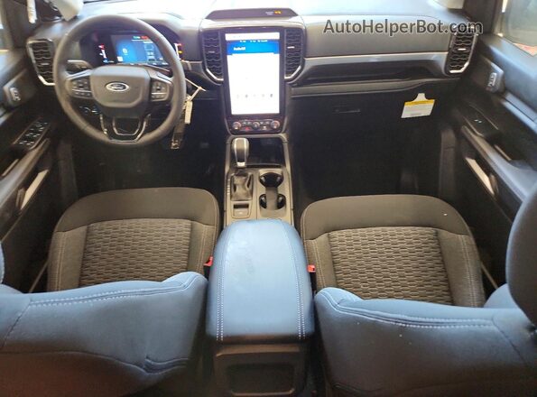 1FTER4HH5SLE78798 2025 FORD RANGER Черный Вид панели приборов