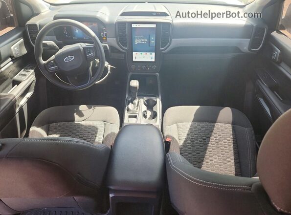 1FTER4PH2SLE08791 2025 FORD RANG Белый Вид панели приборов