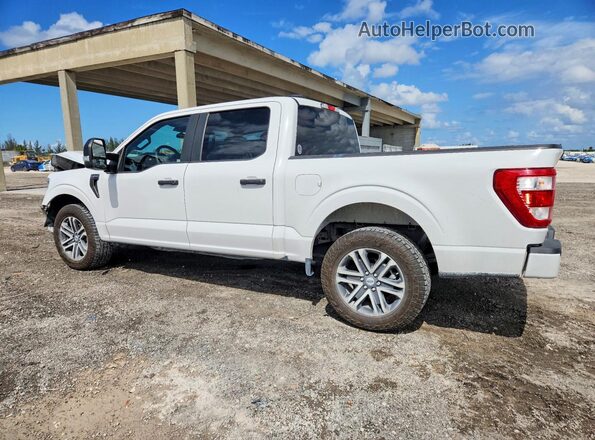 1FTEW1C53NFC38141 2022 FORD F150 White Trasero izquierdo