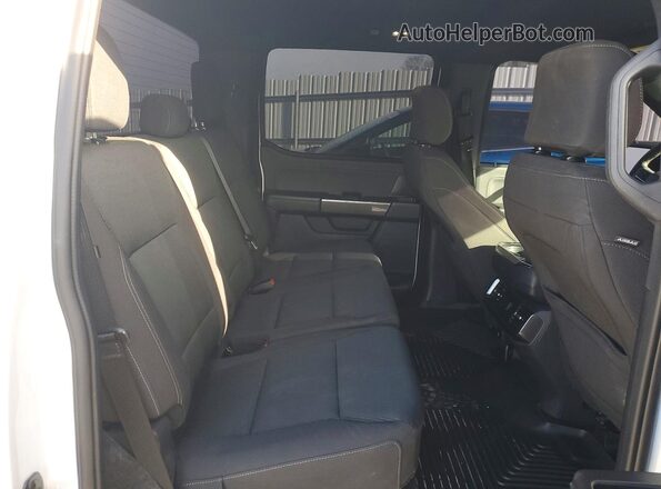 1FTEW1C5XPFC48345 2023 FORD F150 White Vista de los asientos traseros