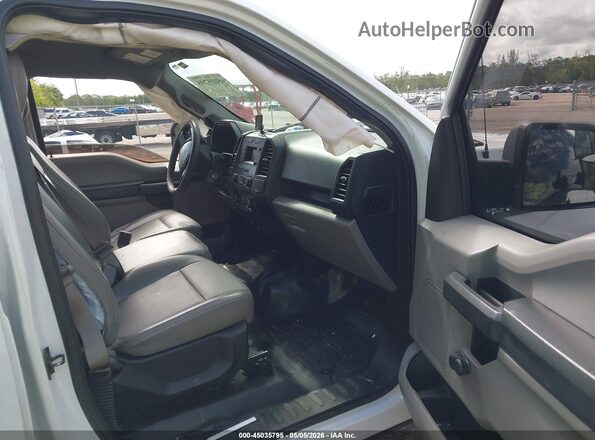 1FTEW1C83GKF41473 2016 FORD F150 Белый Вид салона спереди