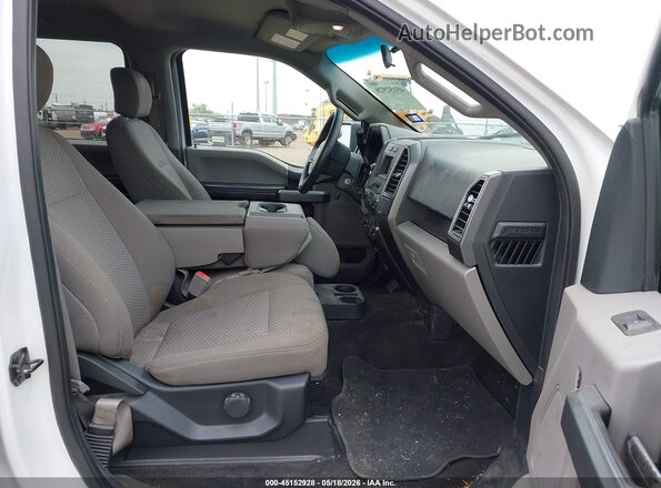1FTEW1CB3JFA07532 2018 FORD F150 Белый Вид салона спереди