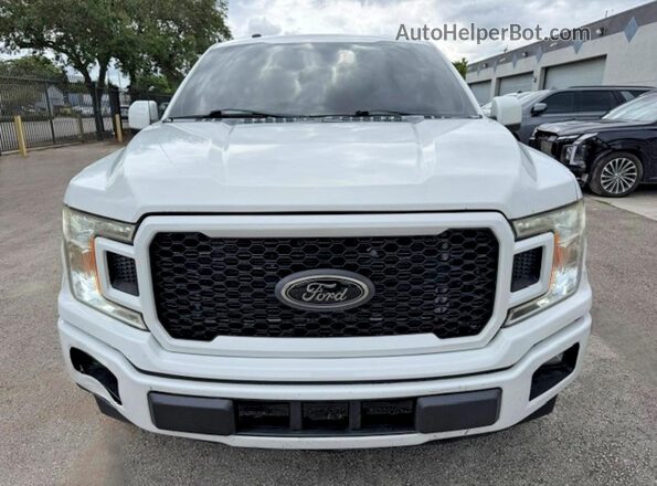 1FTEW1CP0GKD70611 2016 FORD F150 White Widok z przodu