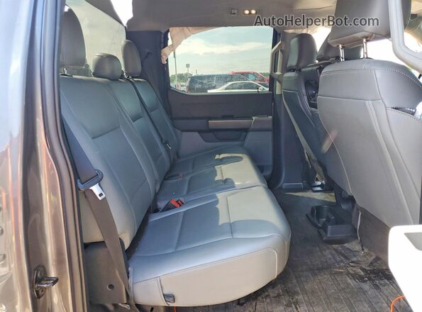 1FTEW1CP4MFC47012 2021 FORD F150 Charcoal Vista de los asientos traseros